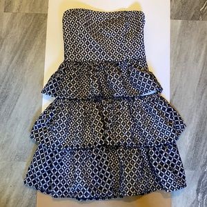 Blue strapless dress